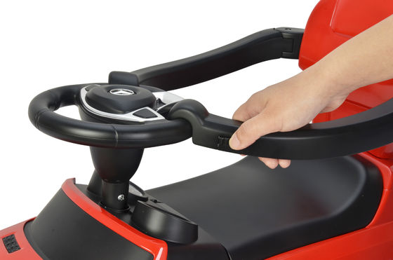 Forniture di plastica di colore bianco Bambini in auto per bambini di 2-6 anni A prezzi accessibili e durevoli