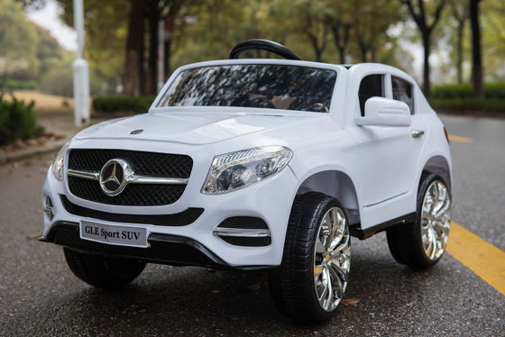 12V quattro ruote su auto autorizzata elettrica per bambini Vernice nera Rossa Batteria alimentata