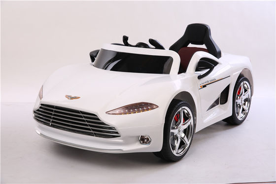 114*66*48cm Bianco auto giocattolo per bambini 6V batteria doppia porta auto elettrica per ragazze