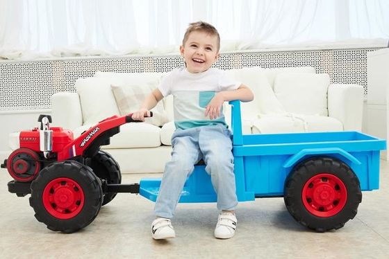 2022 12v Electric Kids Ride On Car con batteria di plastica del trattore giocattolo incluso