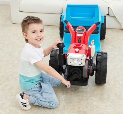 2022 12v Electric Kids Ride On Car con batteria di plastica del trattore giocattolo incluso