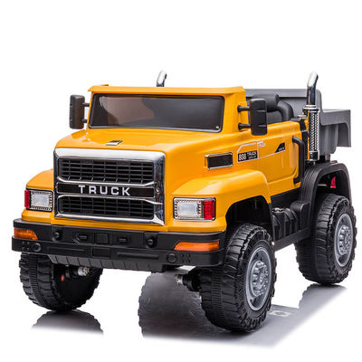 12V Ride On Tractor Truck Auto per bambini Materiale di plastica e controllo Emote incluso