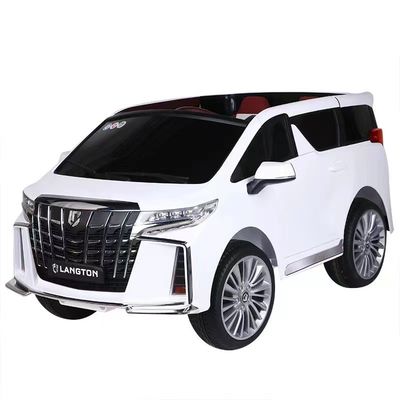 Competitive Plastic Ride On Car per bambini di 5 anni con telecomando elettrico incluso