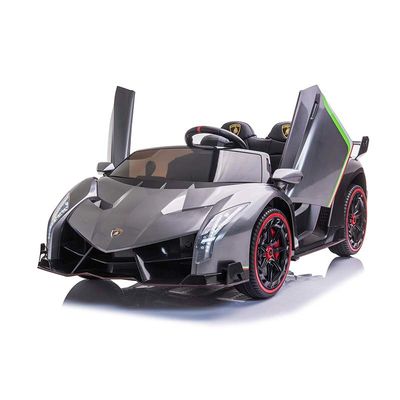 Auto elettrica in plastica per bambini autorizzata con telecomando 2.4G e luci musicali