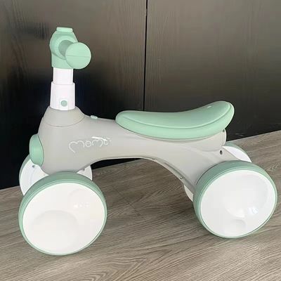 Dispositivi a bolla di musica calda e ruote di plastica Auto per bambini Max carico 30kg Self scooter