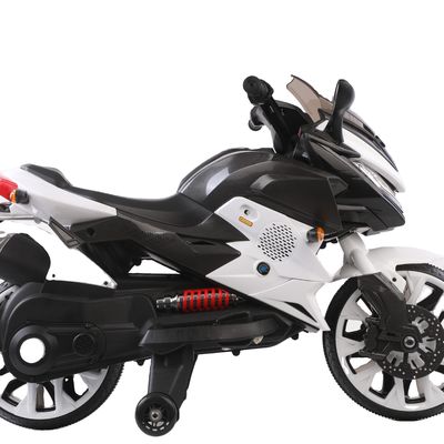 12V auto elettrica a ruote guida su un comodo seggiolino per bambini di 5-12 anni in auto