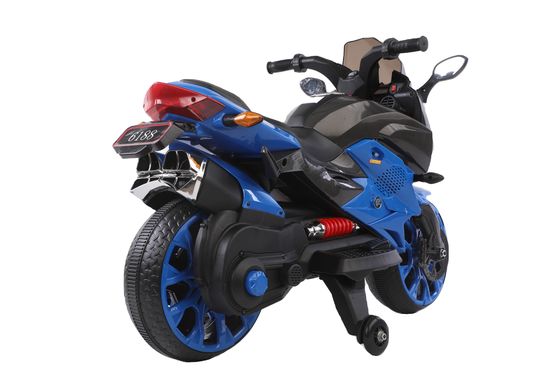 12V auto elettrica a ruote guida su un comodo seggiolino per bambini di 5-12 anni in auto