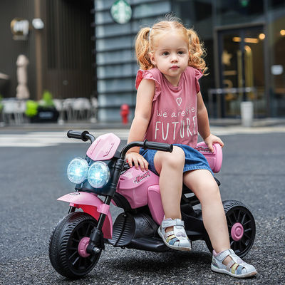 Triciclo elettrico per bambini con luci musicali e pedali età 5-7 divertimento multifunzione