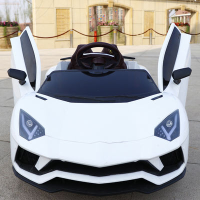 Plastico Ride On Car Bambini Giocattoli Remote Cars Veicolo elettrico per bambini Mini auto a due posti