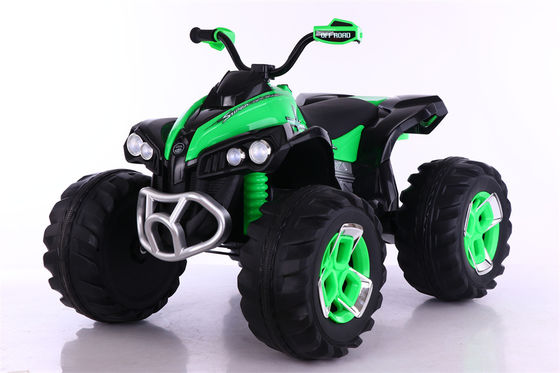 Automobile elettrica a 4 ruote in plastica con carico massimo di 30 kg G.W. N.W. 20,5 kg/17,8 kg