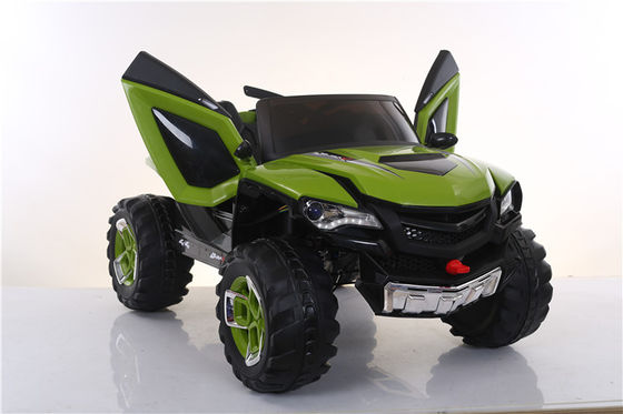 12V di plastica a trazione su quattro ruote Multifunzione Ride On Toy Car con funzione MP3 per bambini