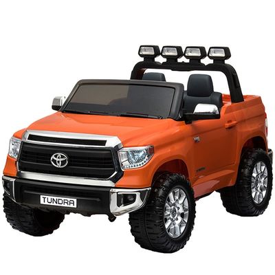 Auto giocattolo elettrica per bambini 6V Un pulsante di avvio / luce / musica 2.4G telecomando