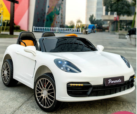 2023 Plastic 12V Electric Ride On Car per bambini 2 posti a sedere Peso di carico 60 kg Beneficio