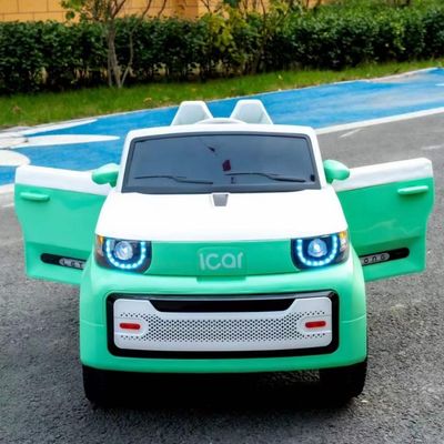Batteria a quattro ruote di plastica per bambini giocattolo elettrico con telecomando 12V*390*2 motore