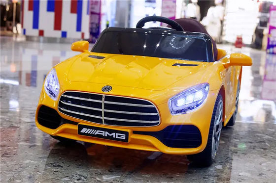 Automobile elettrica ricaricabile a 12V diretta per bambini carica massima 20 kg telecomando