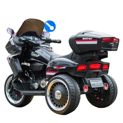 Bambini di plastica in mini moto con funzione di educazione precoce e storia in inglese