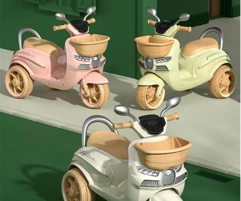 Modello 6v Motociclette elettriche Giocattoli Auto per bambini Intervallo di età da 5 a 7 anni Tipo di plastica PP